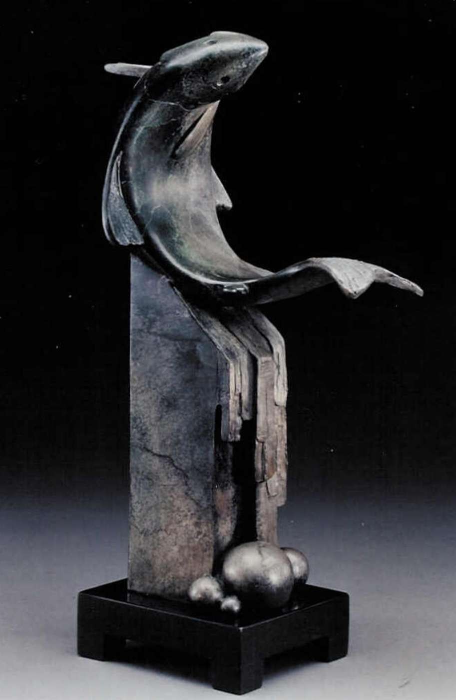 Wildlife bronze animal sculpture by tim cherry